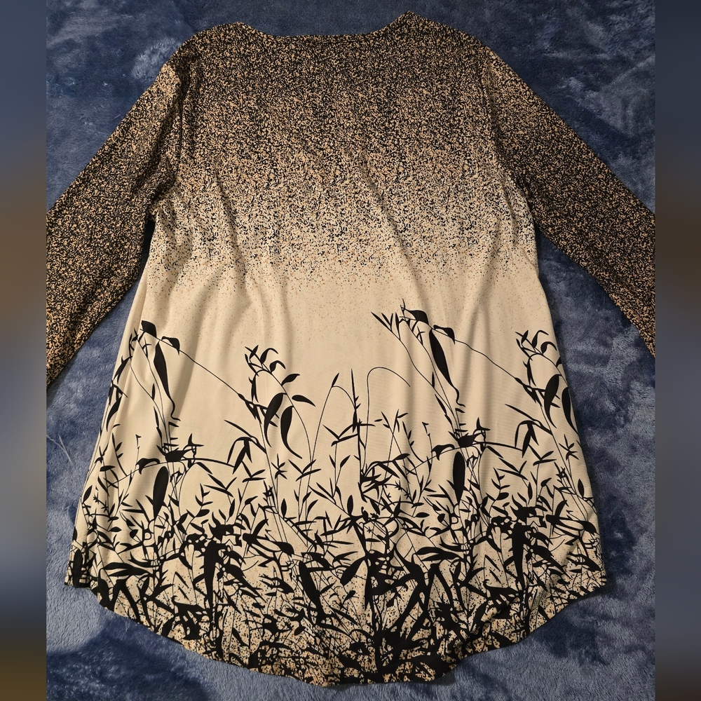 Women's Medium Tunic - Picture 3 of 4